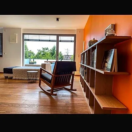 - Modernes Mit 45 Qm. 3*