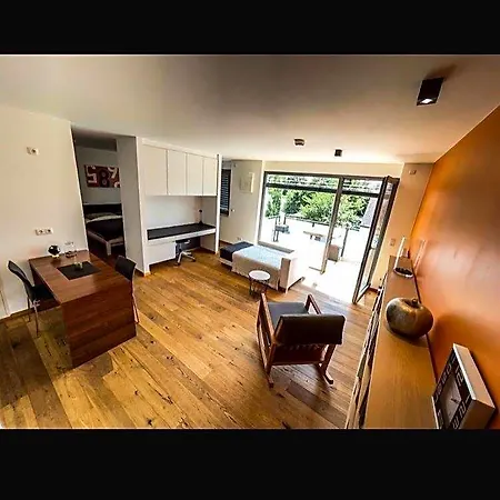 - Modernes Mit 45 Qm. Couette-café 3*